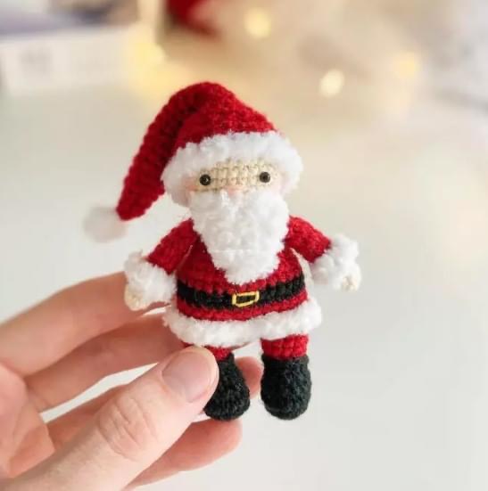 Free Amigurumi Santa Claus Crochet Pattern